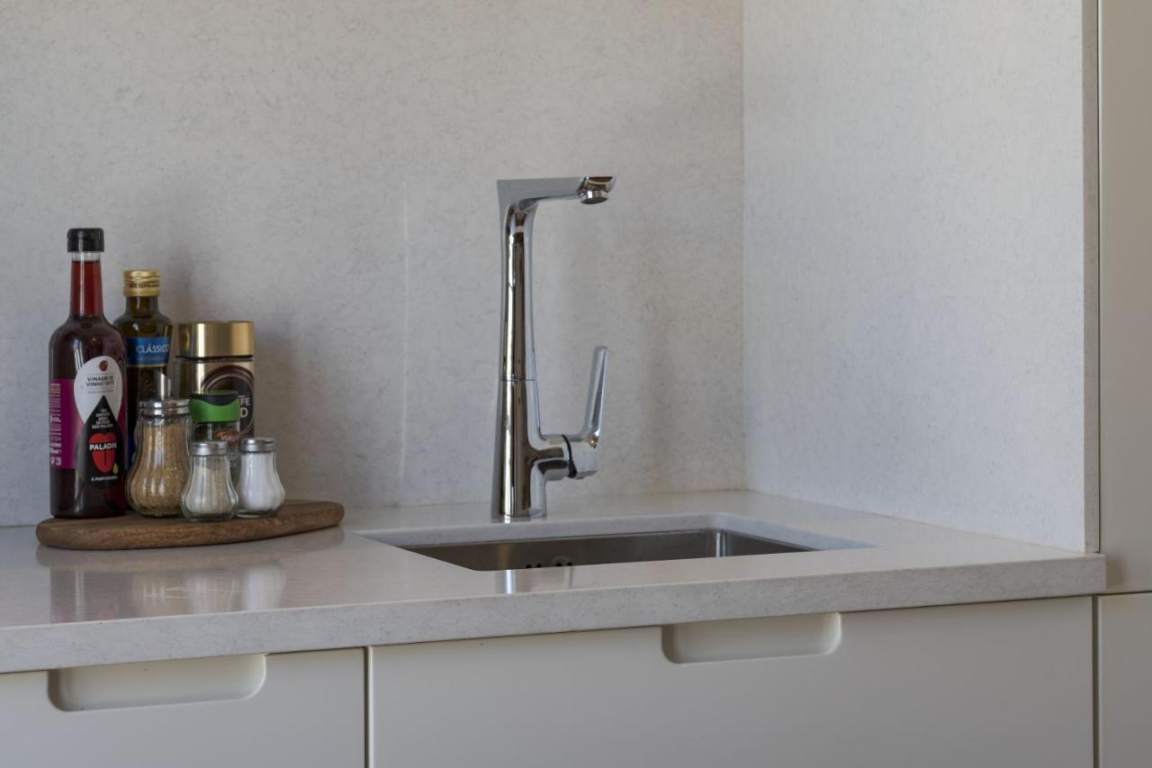 Peixeira Studios And Apartments Lisbon Luaran gambar